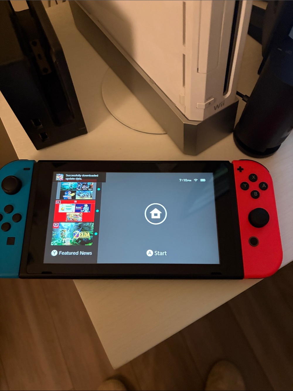 Nintendo Switch - Picture 4 of 7